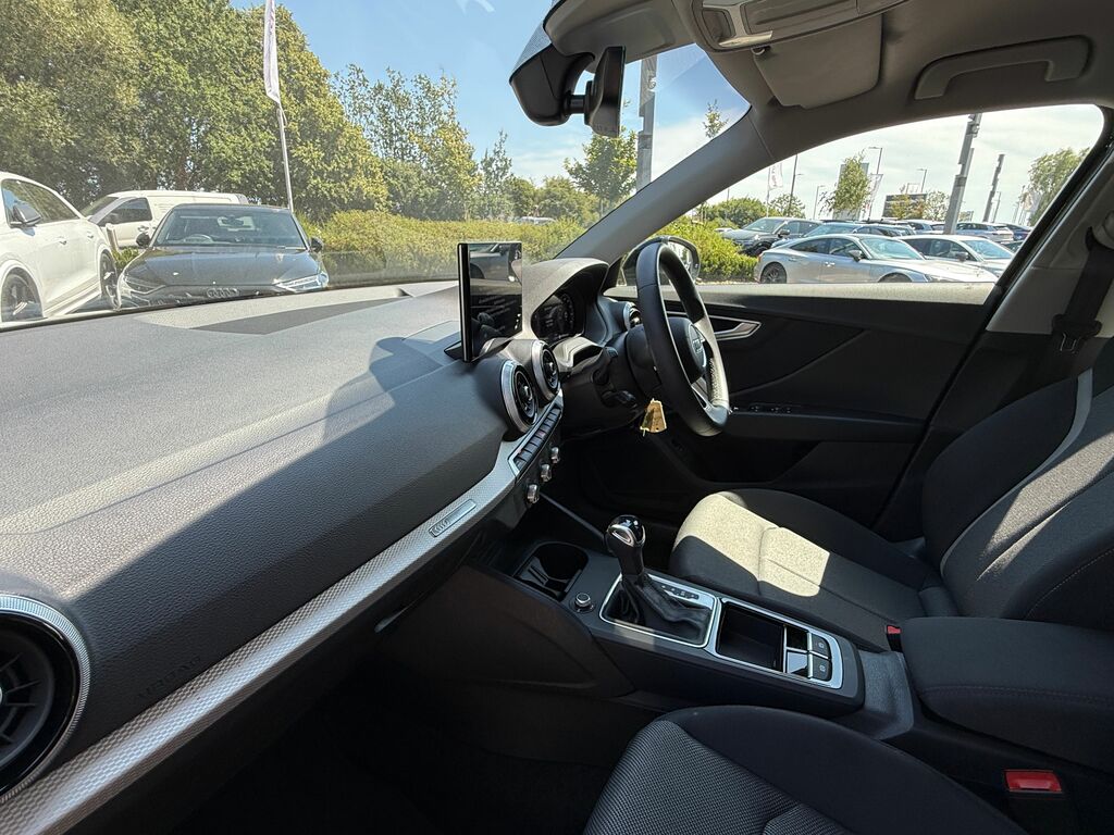 Audi Q2 35 Tfsi S Line S Tronic Blue #20