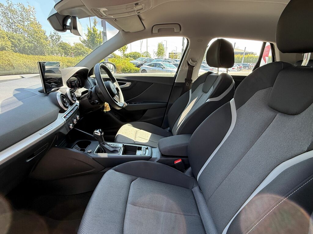 Audi Q2 35 Tfsi S Line S Tronic Blue #23