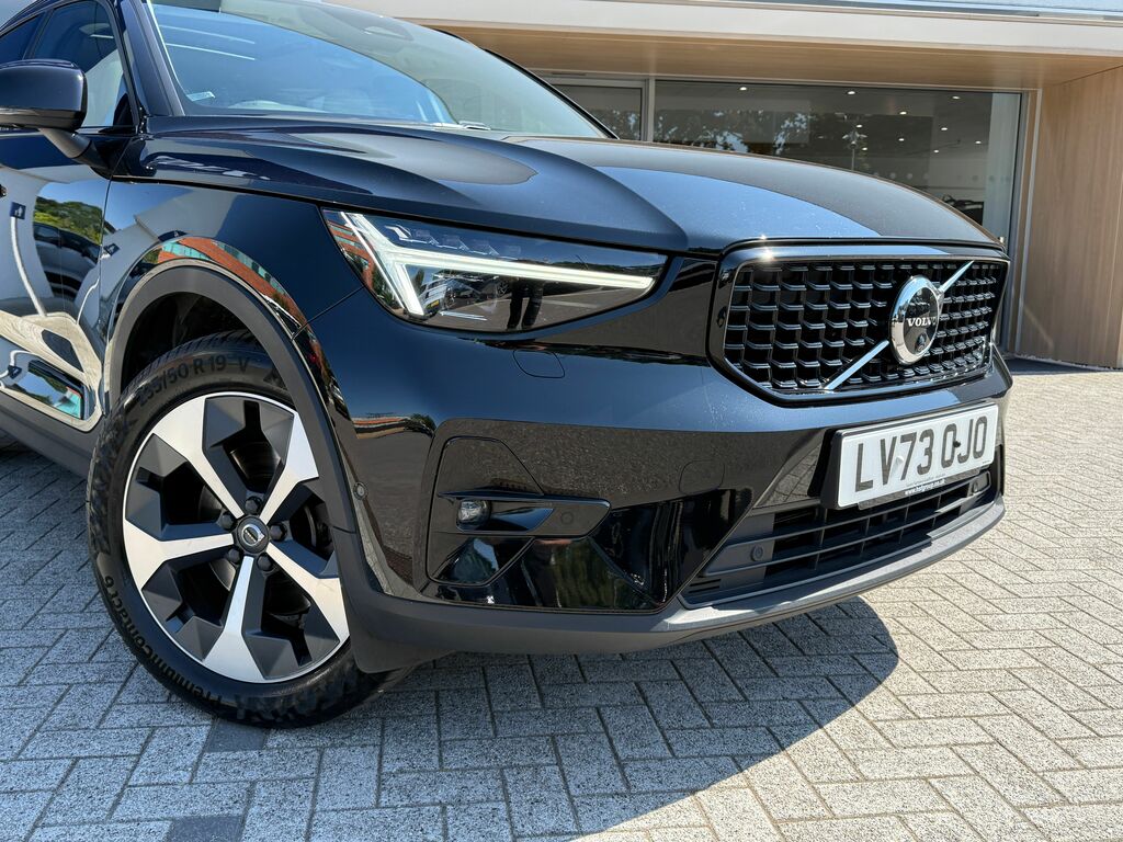 Volvo XC40 Ultimate Black #6