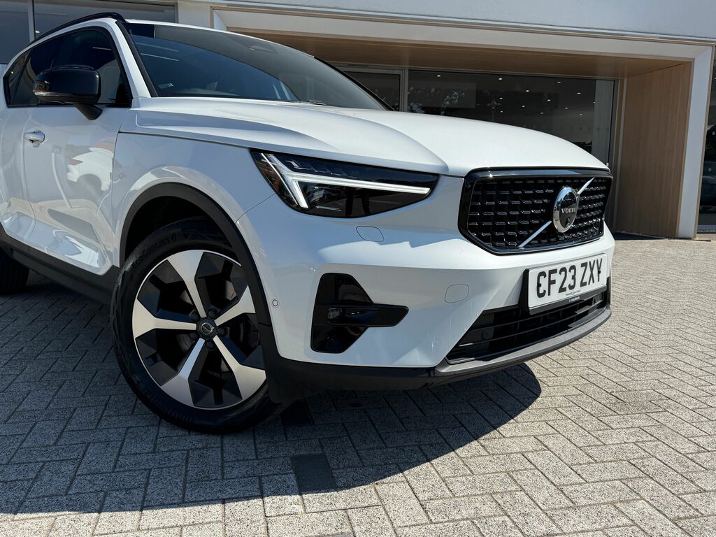 Volvo XC40 Suv White #7