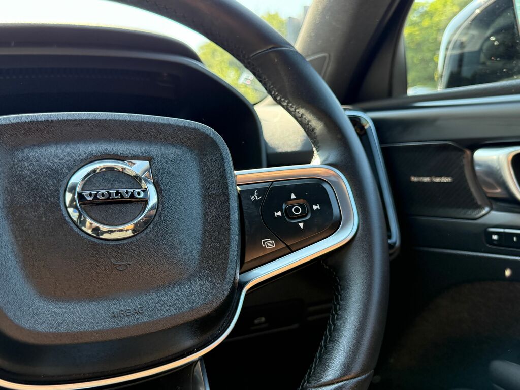 Volvo XC40 Suv White #37