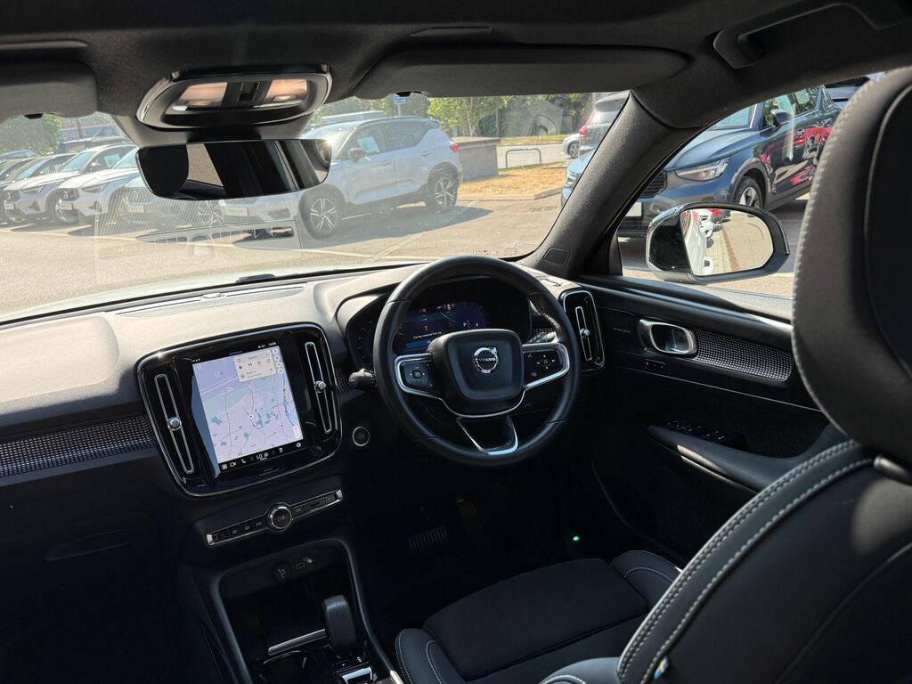 Volvo XC40 Suv White #33
