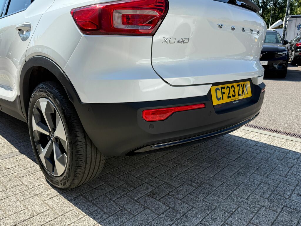 Volvo XC40 Suv White #19