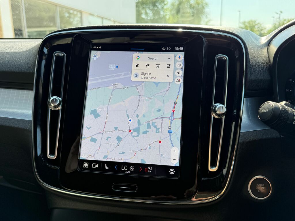 Volvo XC40 Plus CJ23HGU Black #4