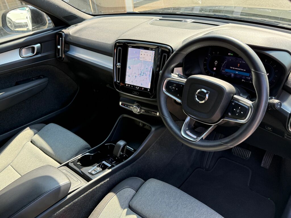 Volvo XC40 Plus CJ23HGU Black #5