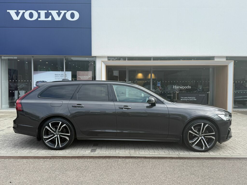 Volvo V90 R Design Black