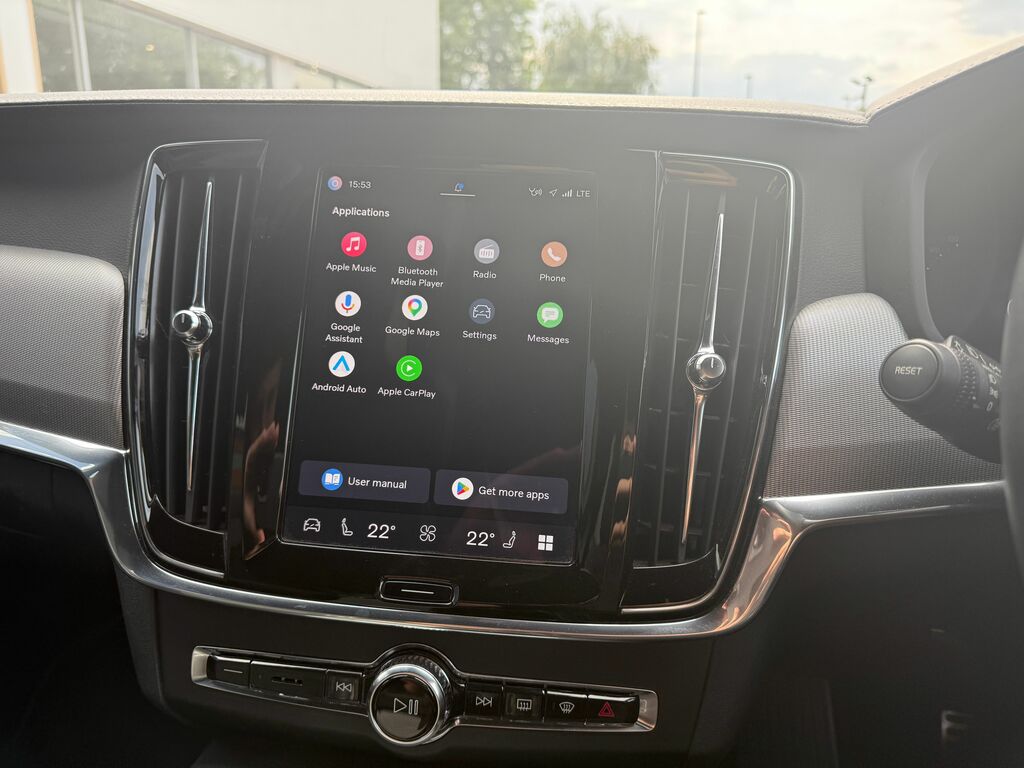 Volvo V90 R Design Black #4