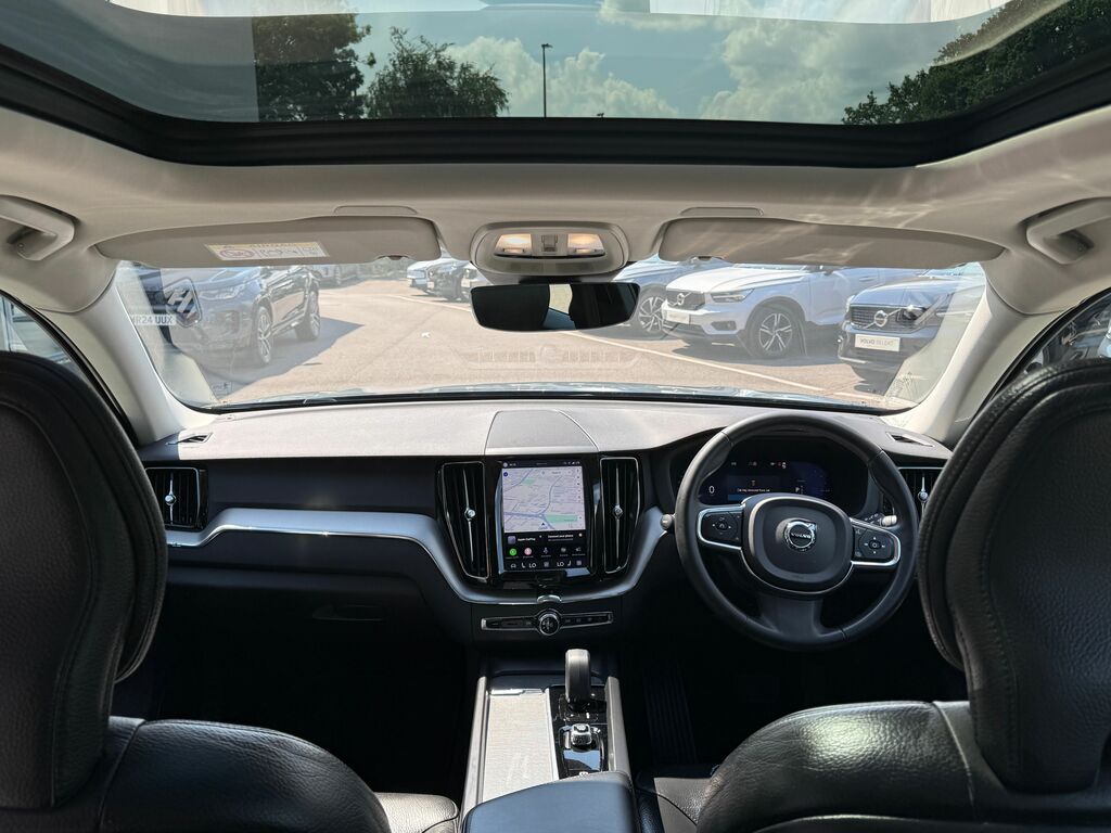 Volvo XC60 Core Black #2