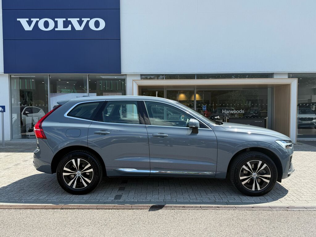 Volvo XC60 Core Black