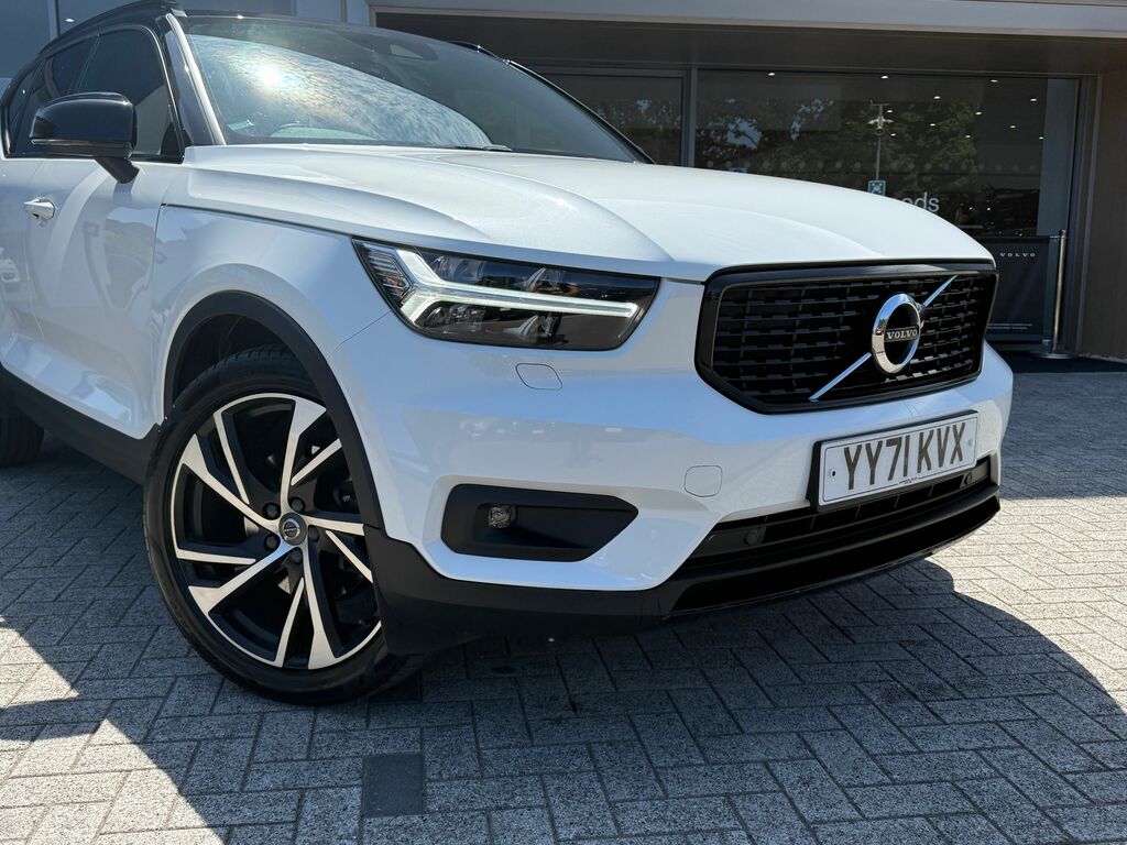 Volvo XC40 R Design Pro Black #6