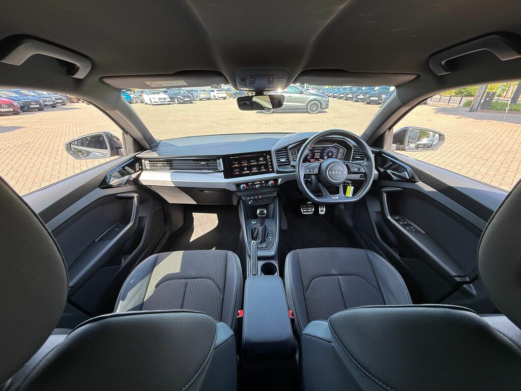Audi A1 S Line Black #3
