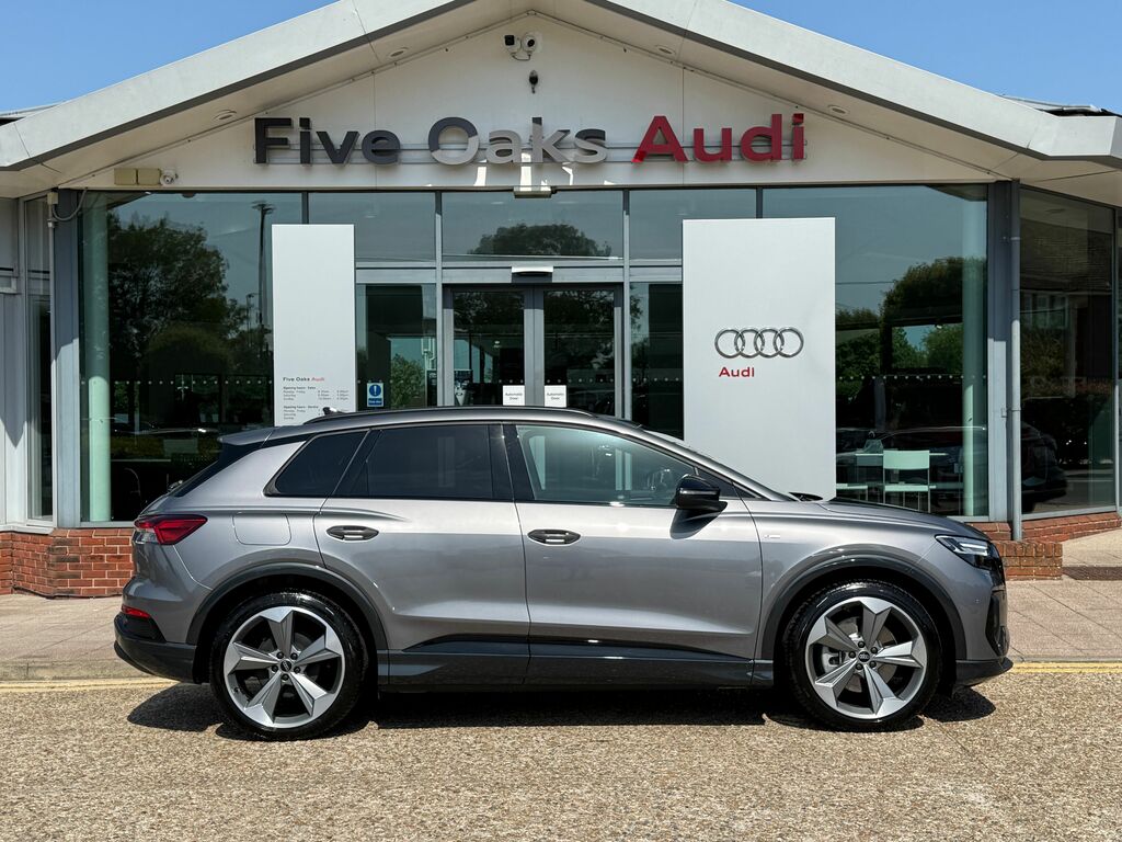 Audi Q4 E Tron Black Edition Black #2