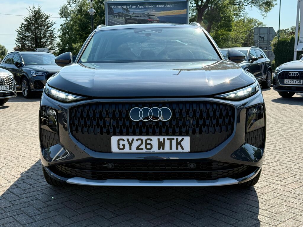 Audi Q3 Q3 1.5 E-hybrid Launch Edition Plus S Tronic White #27