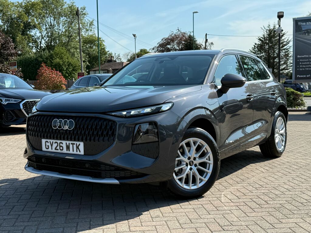 Audi Q3 Q3 1.5 E-hybrid Launch Edition Plus S Tronic White #28
