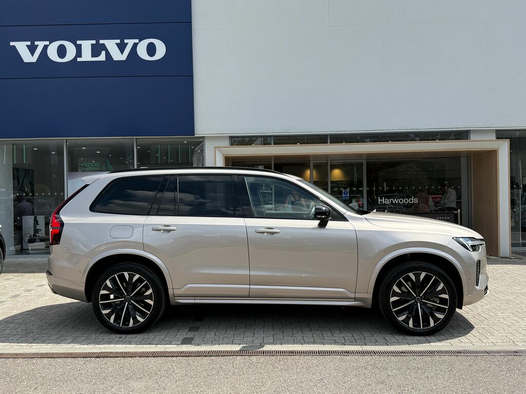 Volvo XC90 Petrol Black #2