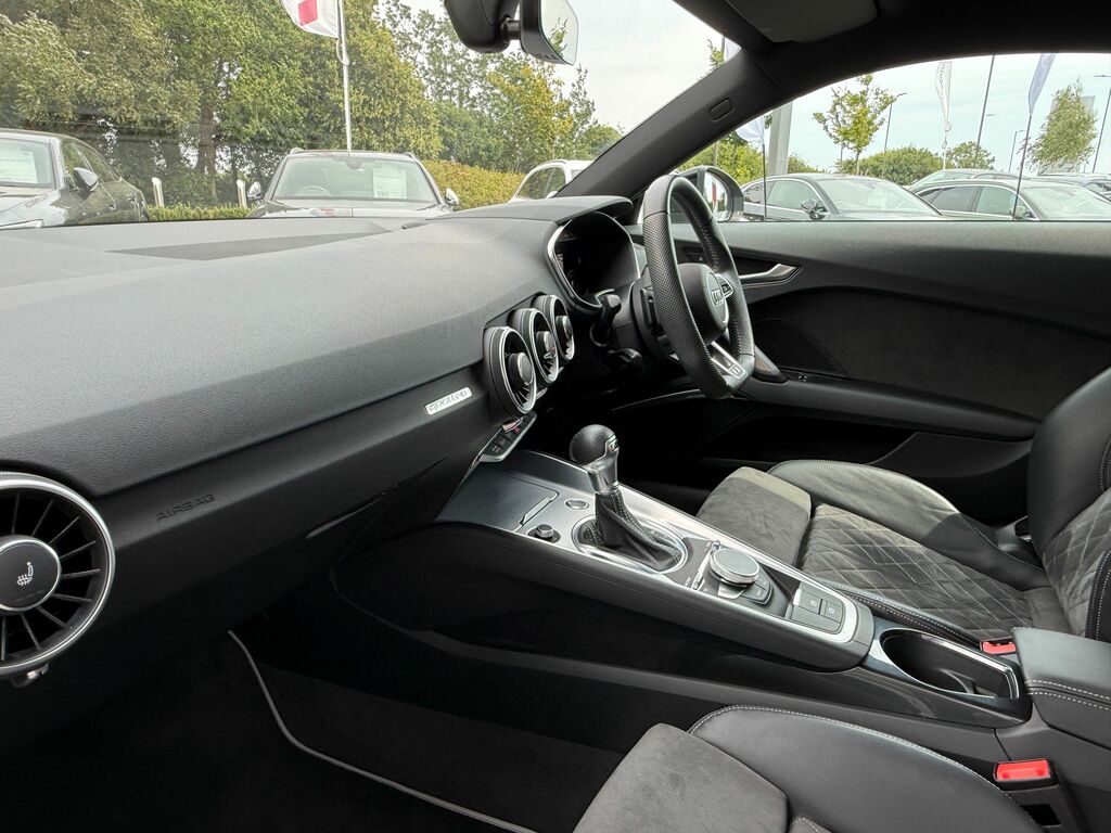 Audi TT 40 Tfsi Black Edition S Tronic Grey #12