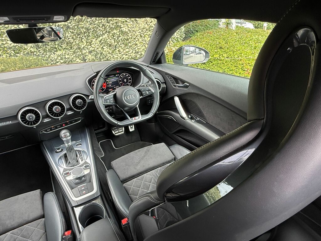 Audi TT 40 Tfsi Black Edition S Tronic Grey #47