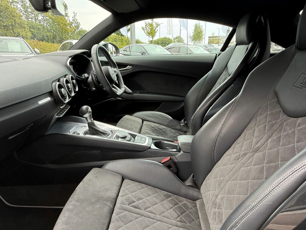 Audi TT 40 Tfsi Black Edition S Tronic Grey #43