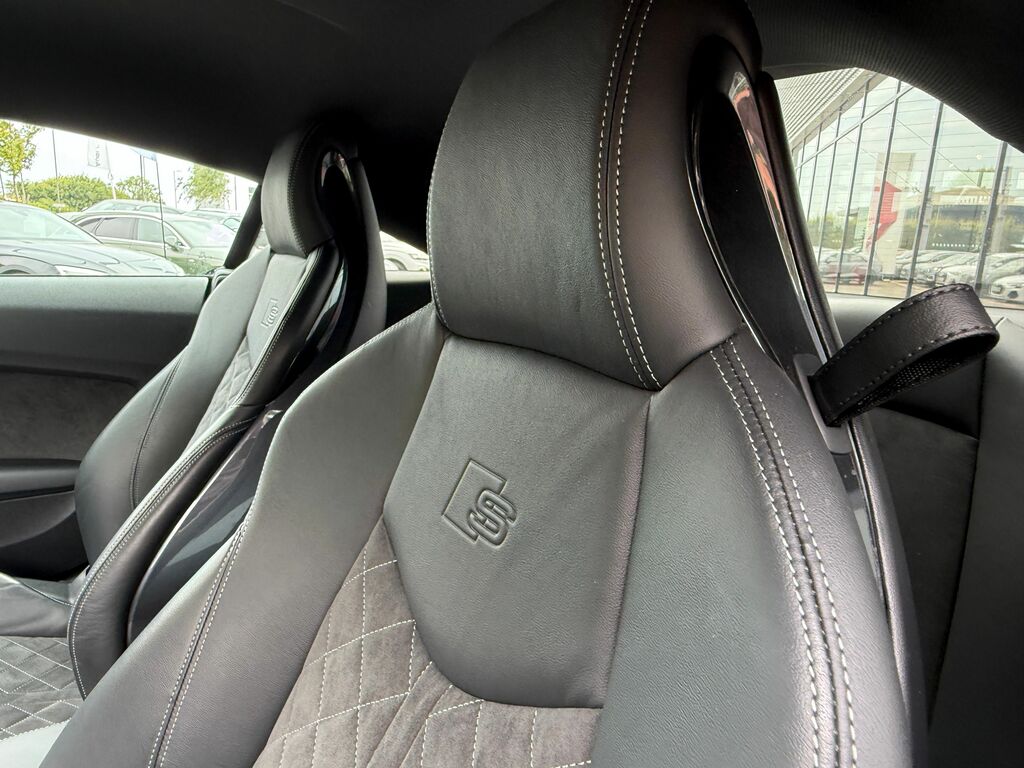 Audi TT 40 Tfsi Black Edition S Tronic Grey #32