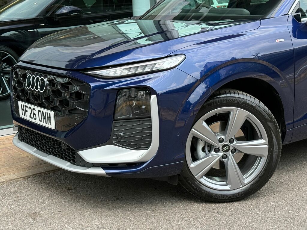 Audi Q3 1.5 E-hybrid S Line S Tronic Blue #53