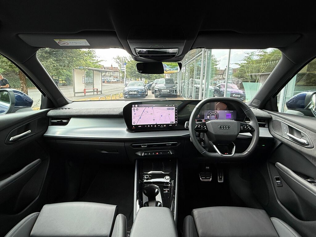 Audi Q3 1.5 E-hybrid S Line S Tronic Blue #36