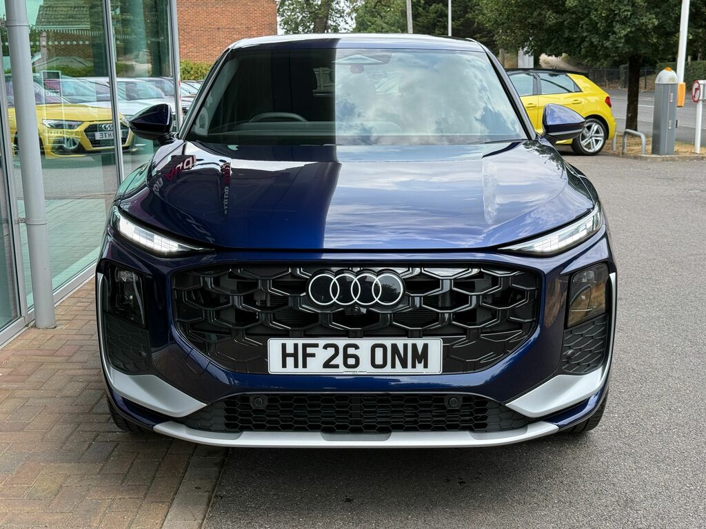 Audi Q3 1.5 E-hybrid S Line S Tronic Blue #52