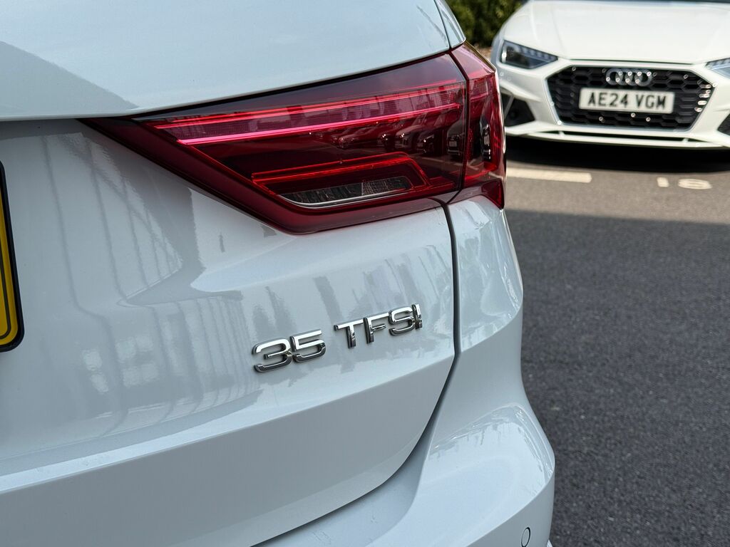 Audi Q3 35 Tfsi Sport White #40