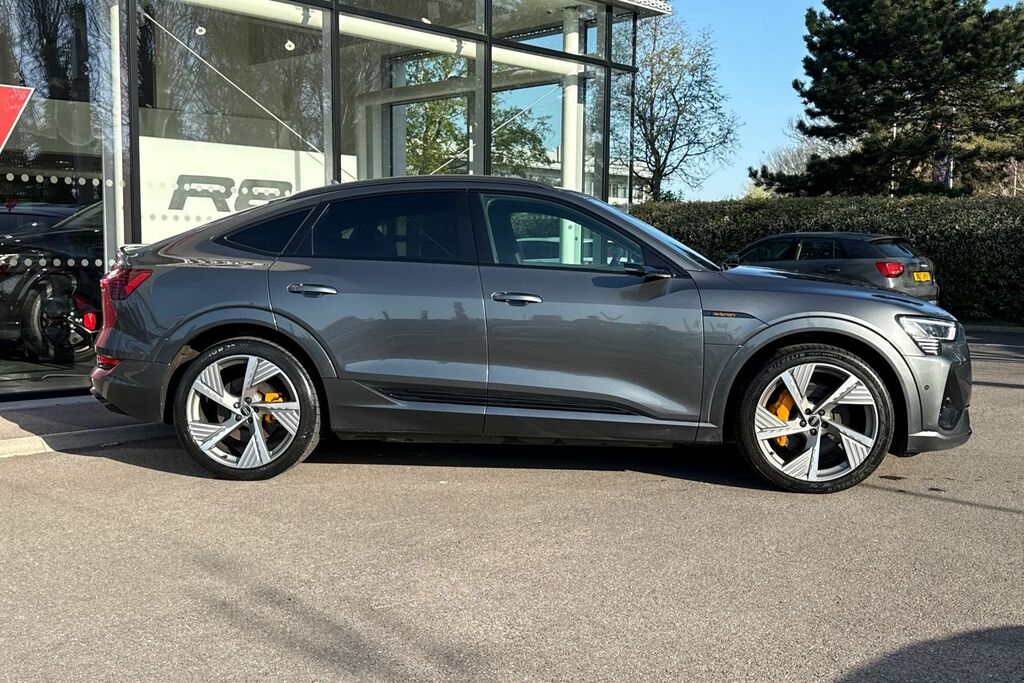 Audi E-tron Vorsprung Black #2