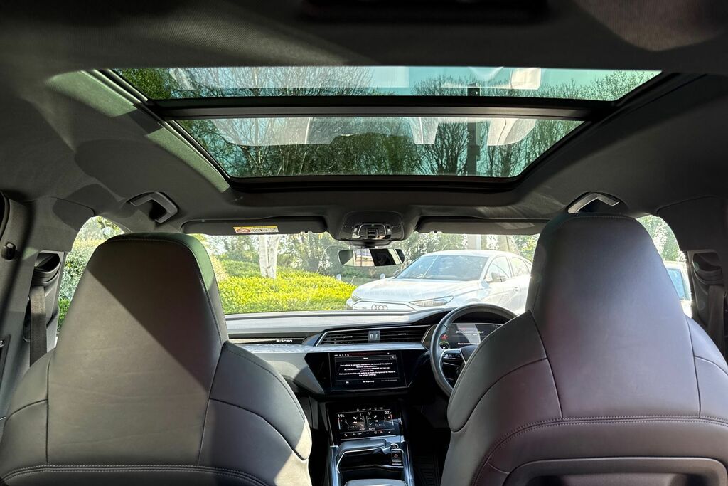 Audi E-tron Vorsprung Black #4