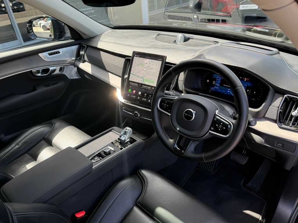 Volvo XC90 Ultra Black #6