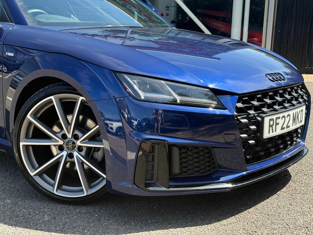 Audi TT Black Edition Blue #5