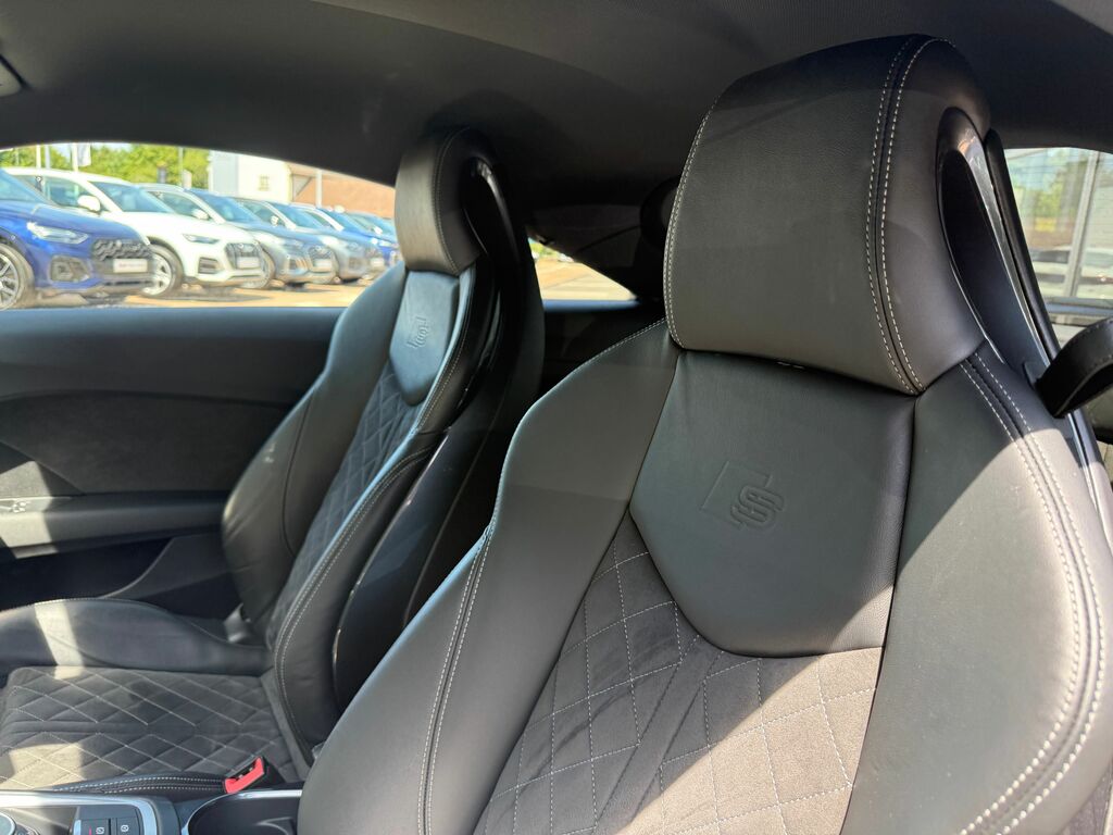 Audi TT Tt S Line Black Edition 45 Tfsi Quattro S-a White #40