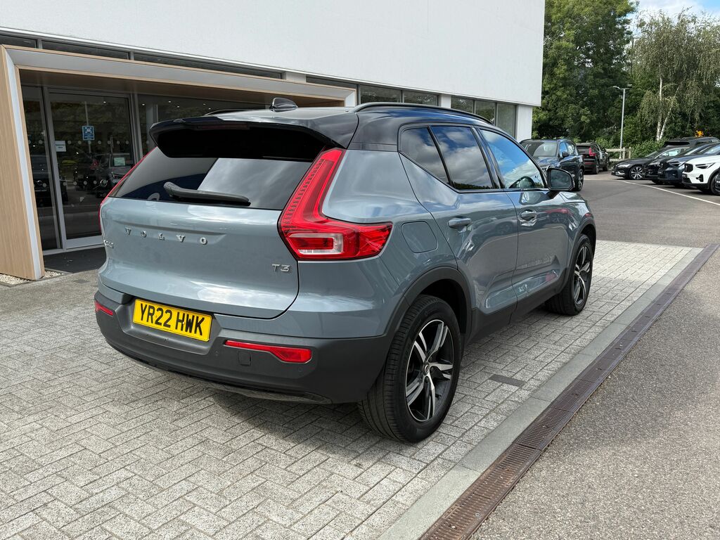 Volvo XC40 R Design Black #6