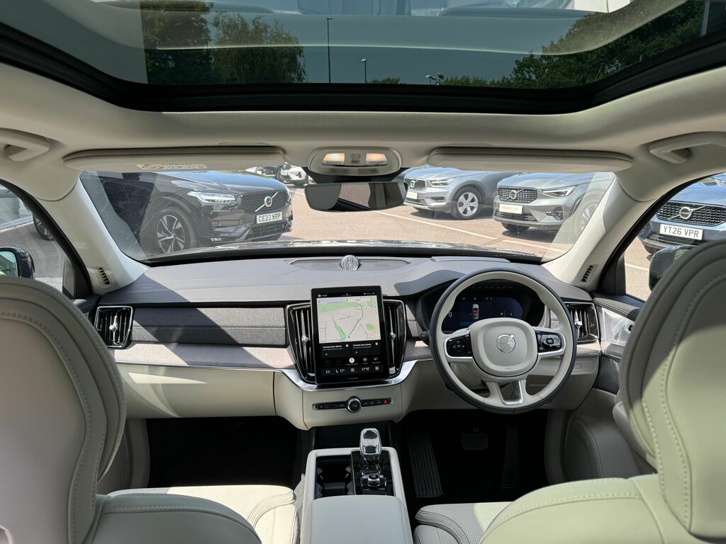 Volvo XC90 Ultra Black #3