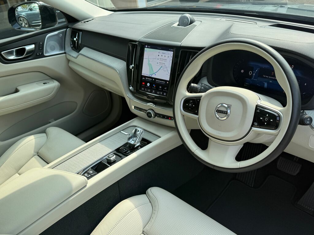 Volvo XC60 Ultra Blue #6