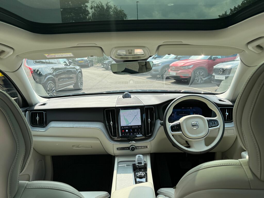 Volvo XC60 Ultra Blue #3