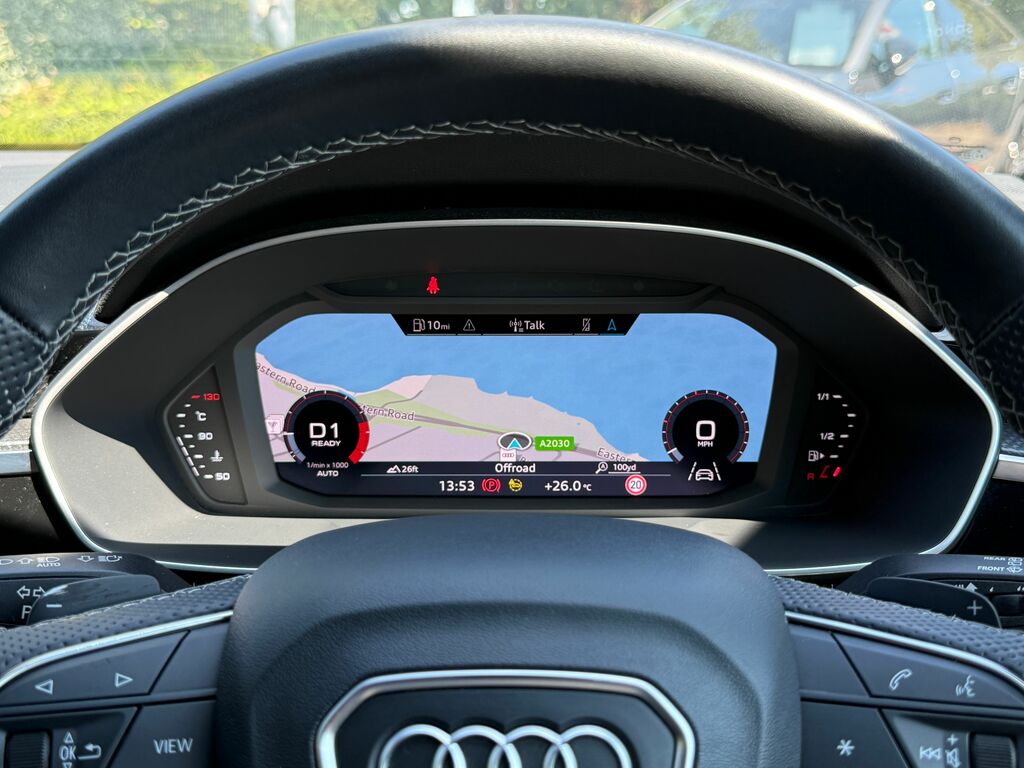 Audi Q3 Black Edition Black #3