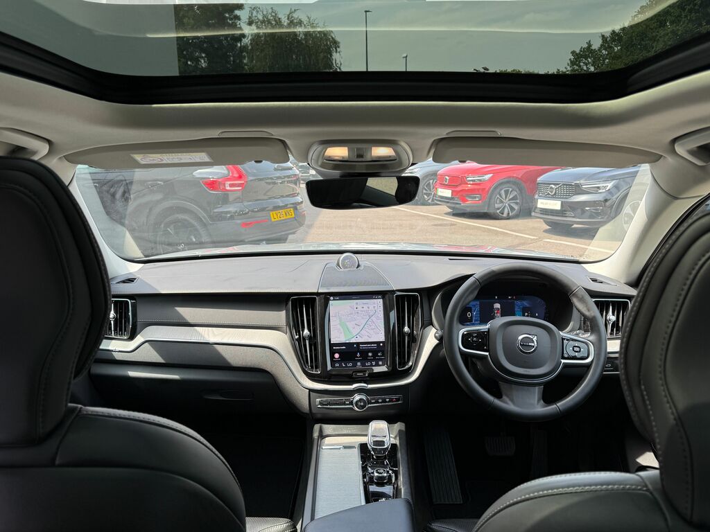 Volvo XC60 Ultra Black #2