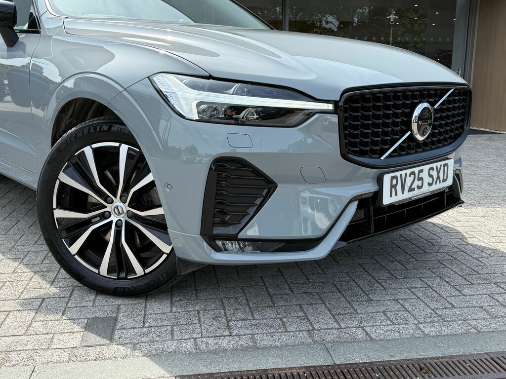 Volvo XC60 Ultra Black #6