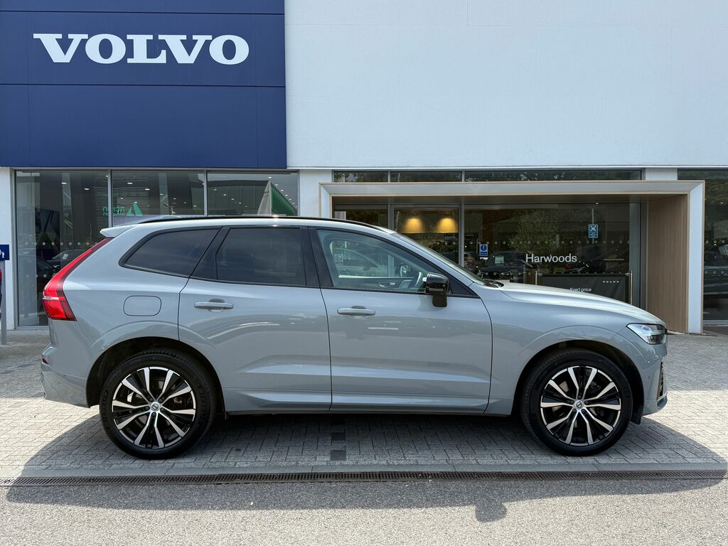 Volvo XC60 Ultra Black