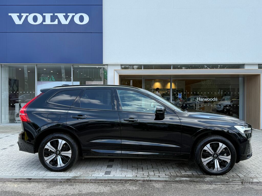 Volvo XC60 Plus Black