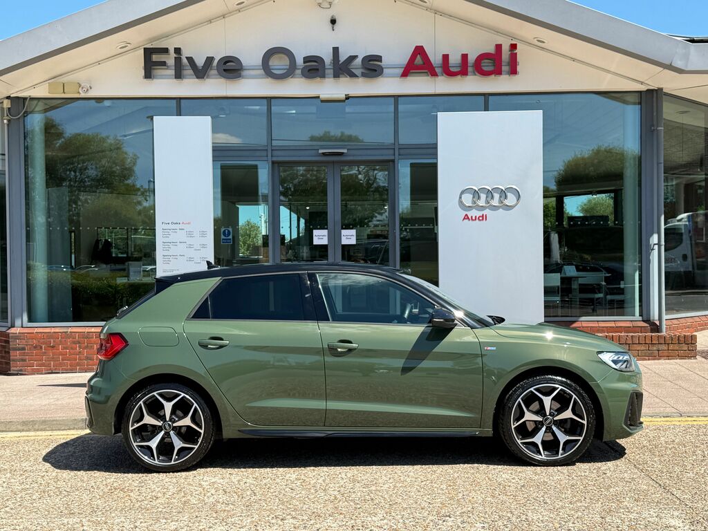 Audi A1 Black Edition Green #2