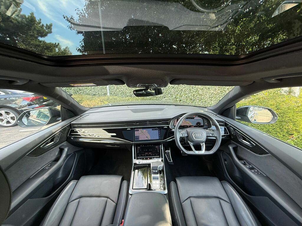 Audi Q8 Black Edition Black #2