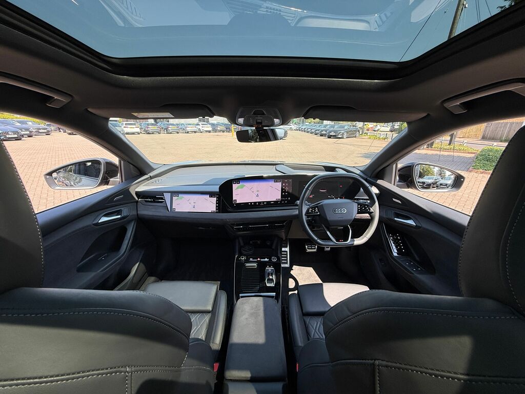 Audi Q6 E-Tron Edition 1 Black #3