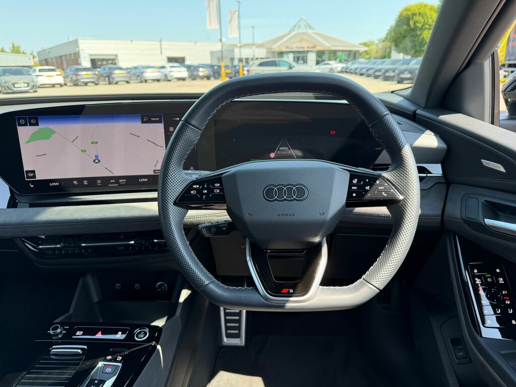 Audi Q6 E-Tron Edition 1 Black #6