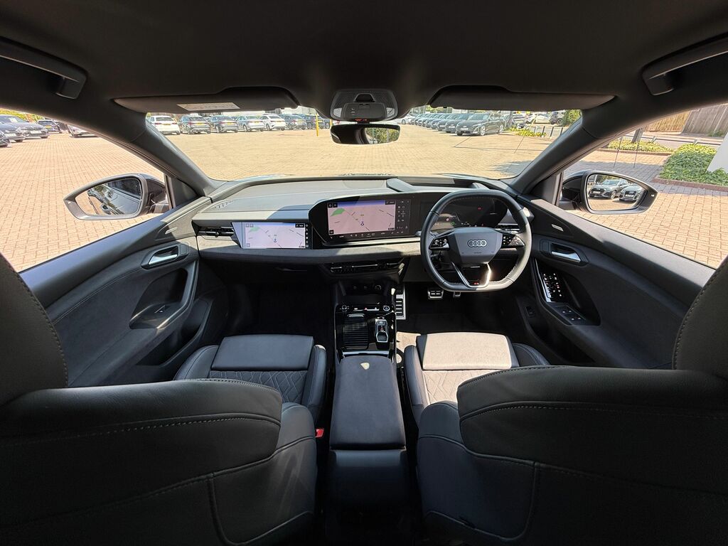 Audi Q6 E-Tron Edition 1 Black #3