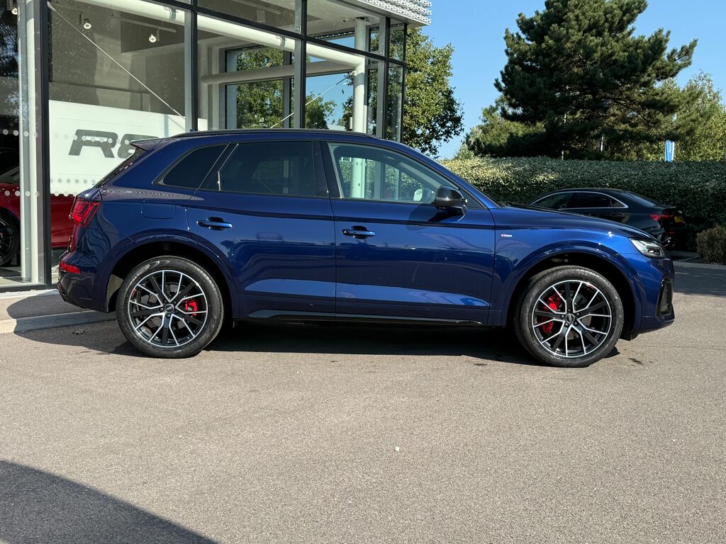 Audi Q5 Edition 1 Blue