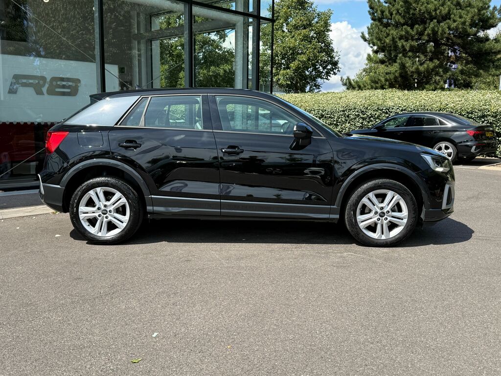 Audi Q2 Sport Black