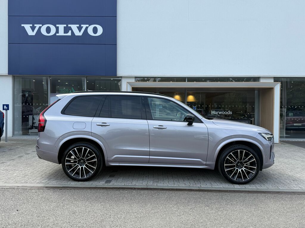 Volvo XC90 Ultra Black #2