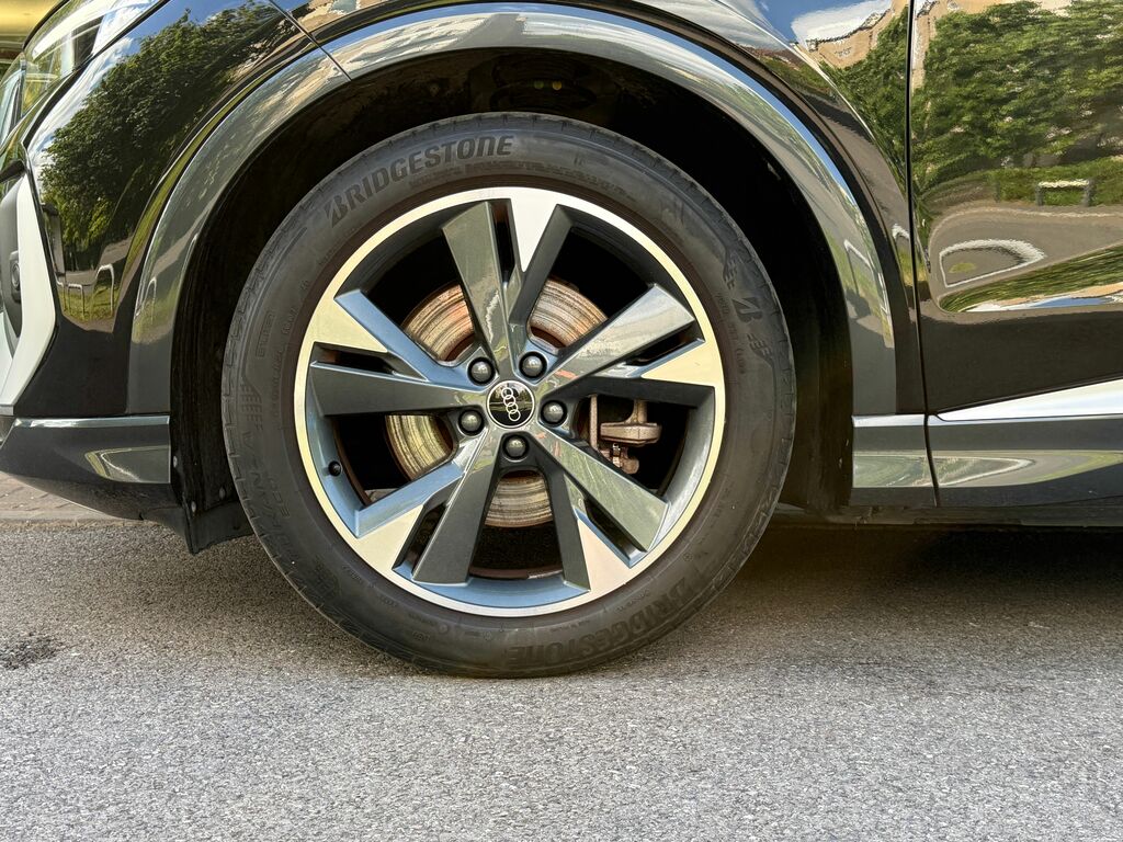 Audi Q4 E Tron S Line Black #5